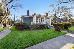 featured image of 1235 E 50th St #A