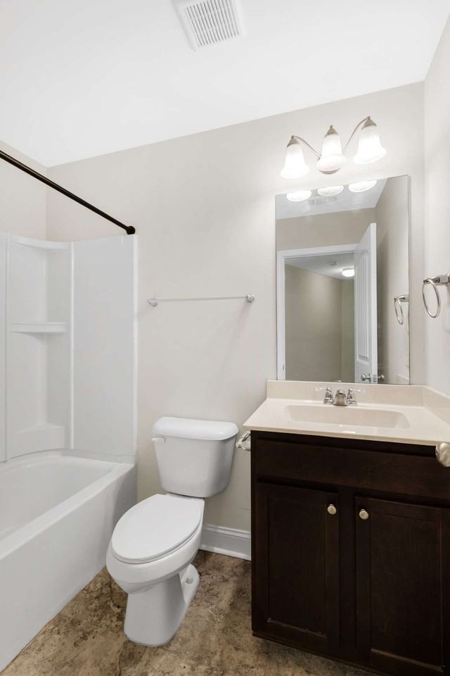 511 Ferguson Ln - Photo 6 of 20