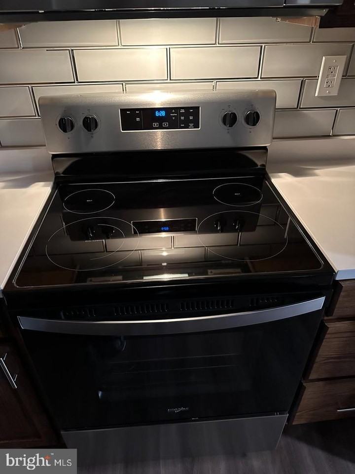 4576 Grouse Pl - Photo 6 of 18