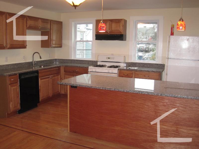 345 Market St #2 - Photo 3 of 7