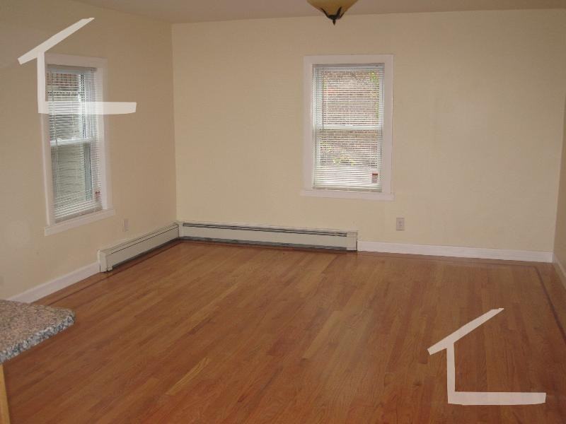 345 Market St #2 - Photo 5 of 7