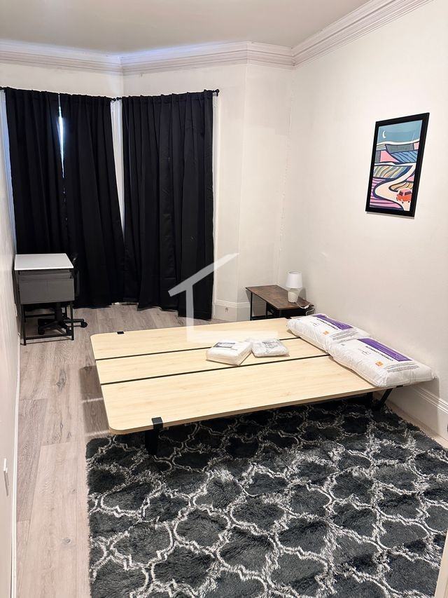 771 Beacon St Apt 923 #3 - Photo 4 of 11