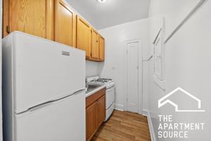 featured image of 2536 N Sawyer Ave #205