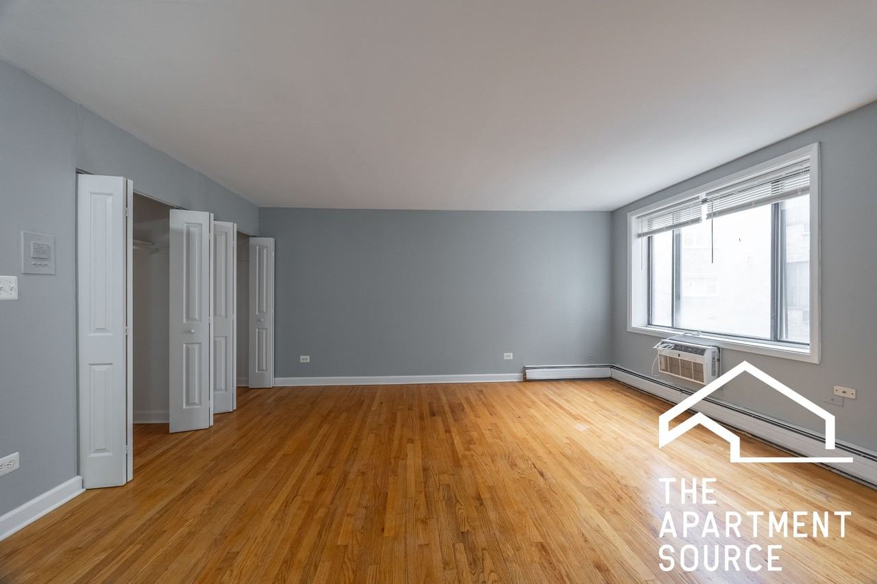 1515 W Morse Ave #304 - Photo 4 of 9