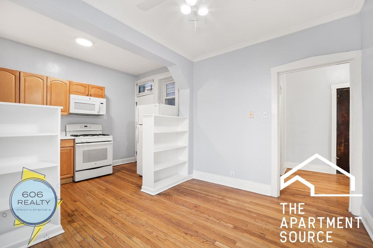 824 W Wrightwood Ave #2 - Photo 4 of 12