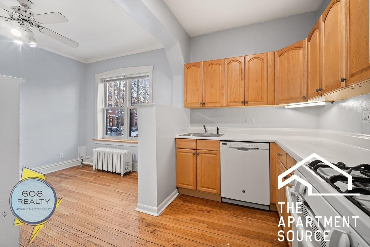 824 W Wrightwood Ave #2 - Photo 6 of 12