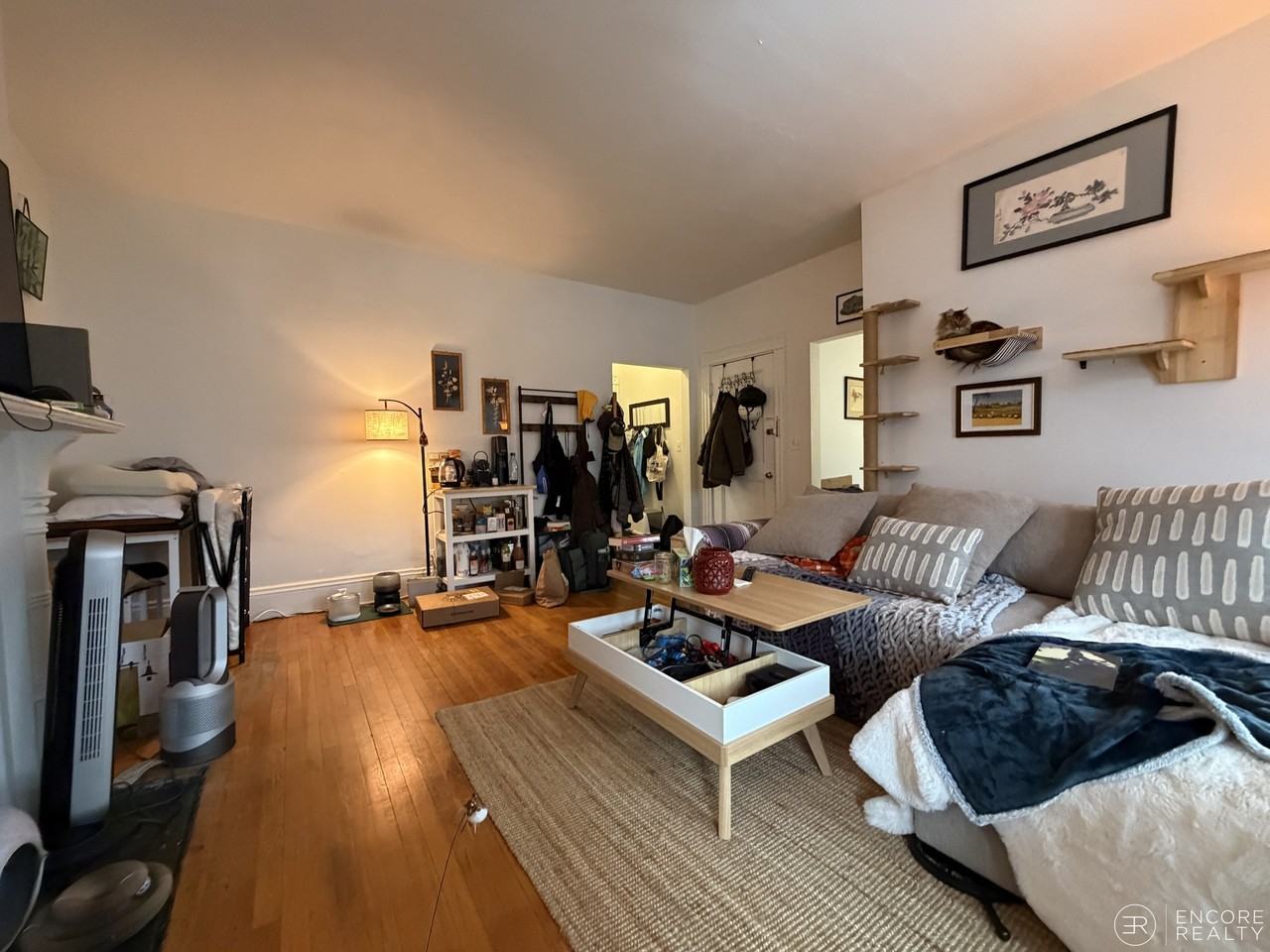 16 Davis Ave #4 - Photo 4 of 23