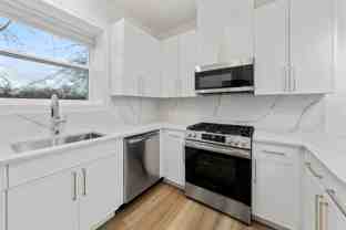 1832 N Springfield Ave #1F - Photo 1 of 1