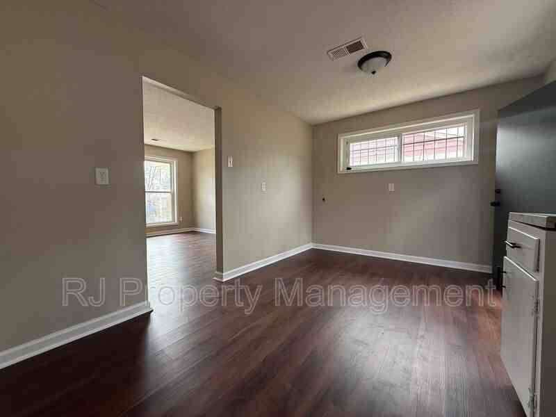 256 Delta Rd - Photo 7 of 9