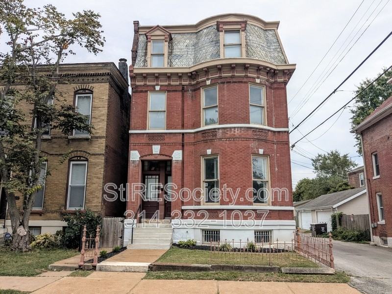 2012 Oregon Ave - Photo 2 of 17