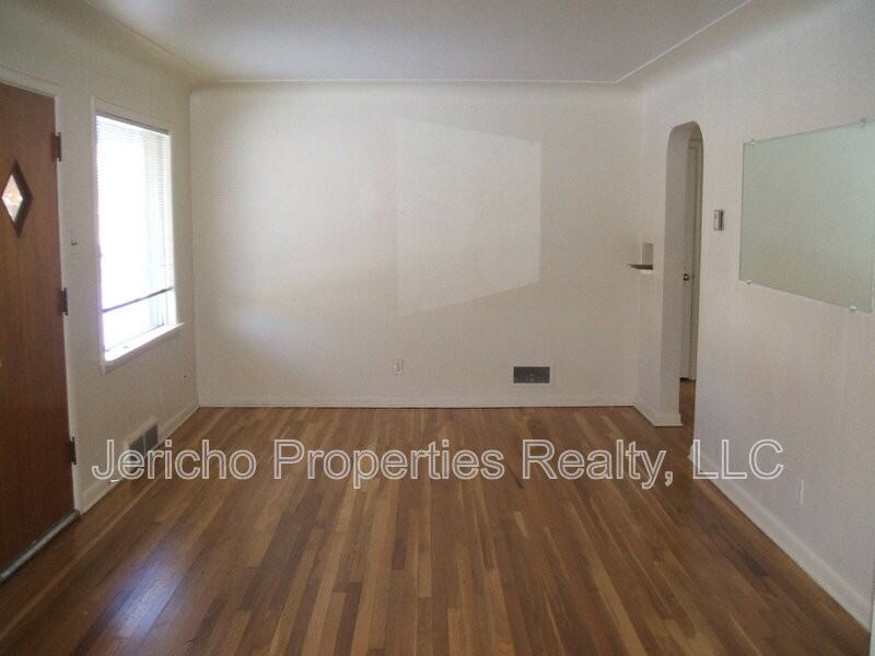 6410 W 47th Ave - Photo 5 of 7