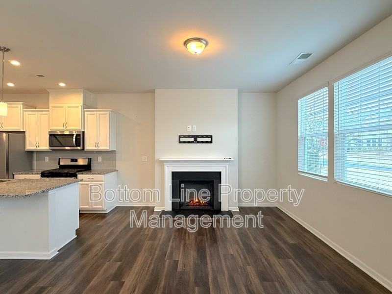 11014 Chalkbark Ln - Photo 4 of 27