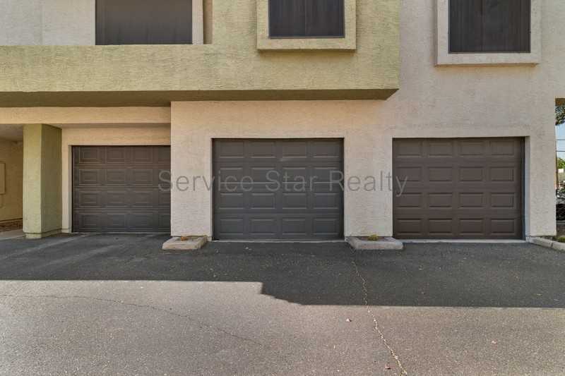 4201 N 20th St #17 - Photo 2 of 22