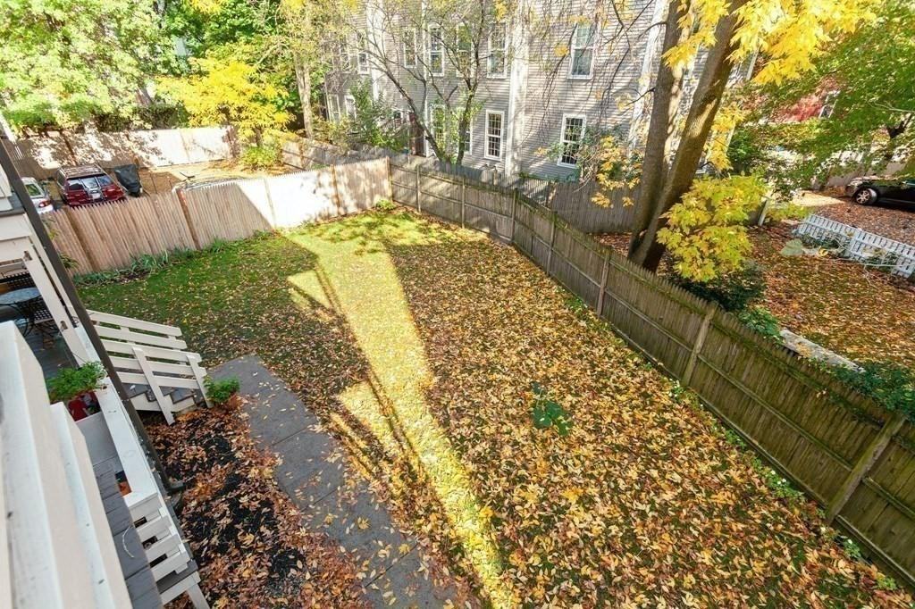 268 Windsor St #4 - Photo 3 of 10