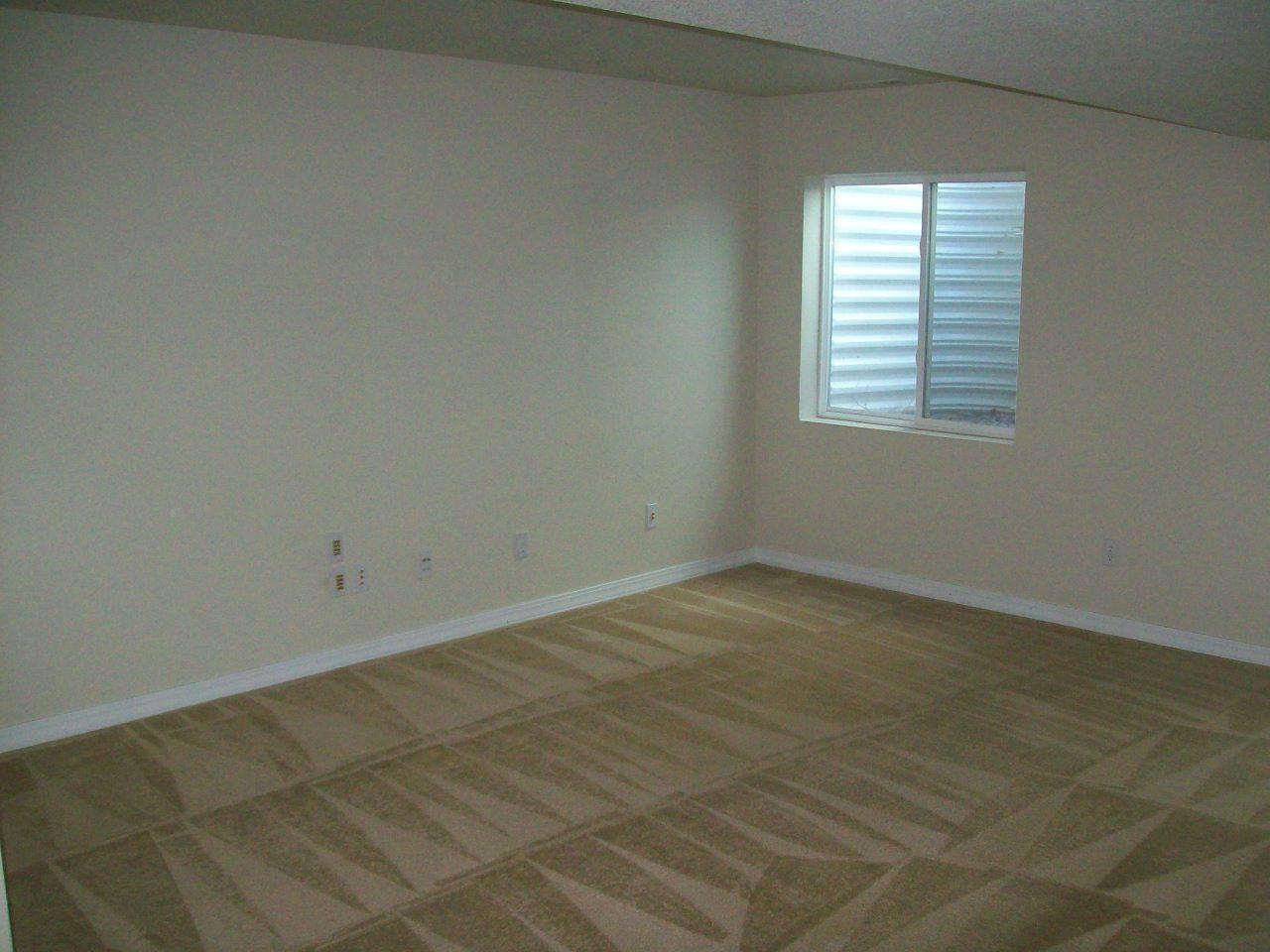 6435 Silverwind Cir - Photo 4 of 14