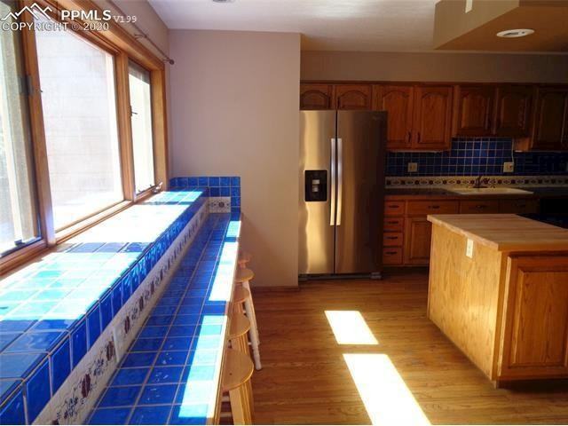 1455 Kings Crown Rd - Photo 3 of 37