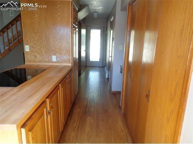 1455 Kings Crown Rd - Photo 5 of 37