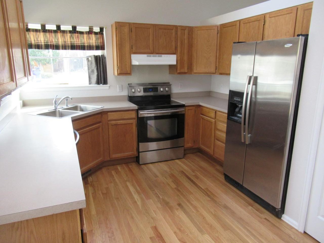 3190 Leoti Dr - Photo 3 of 23