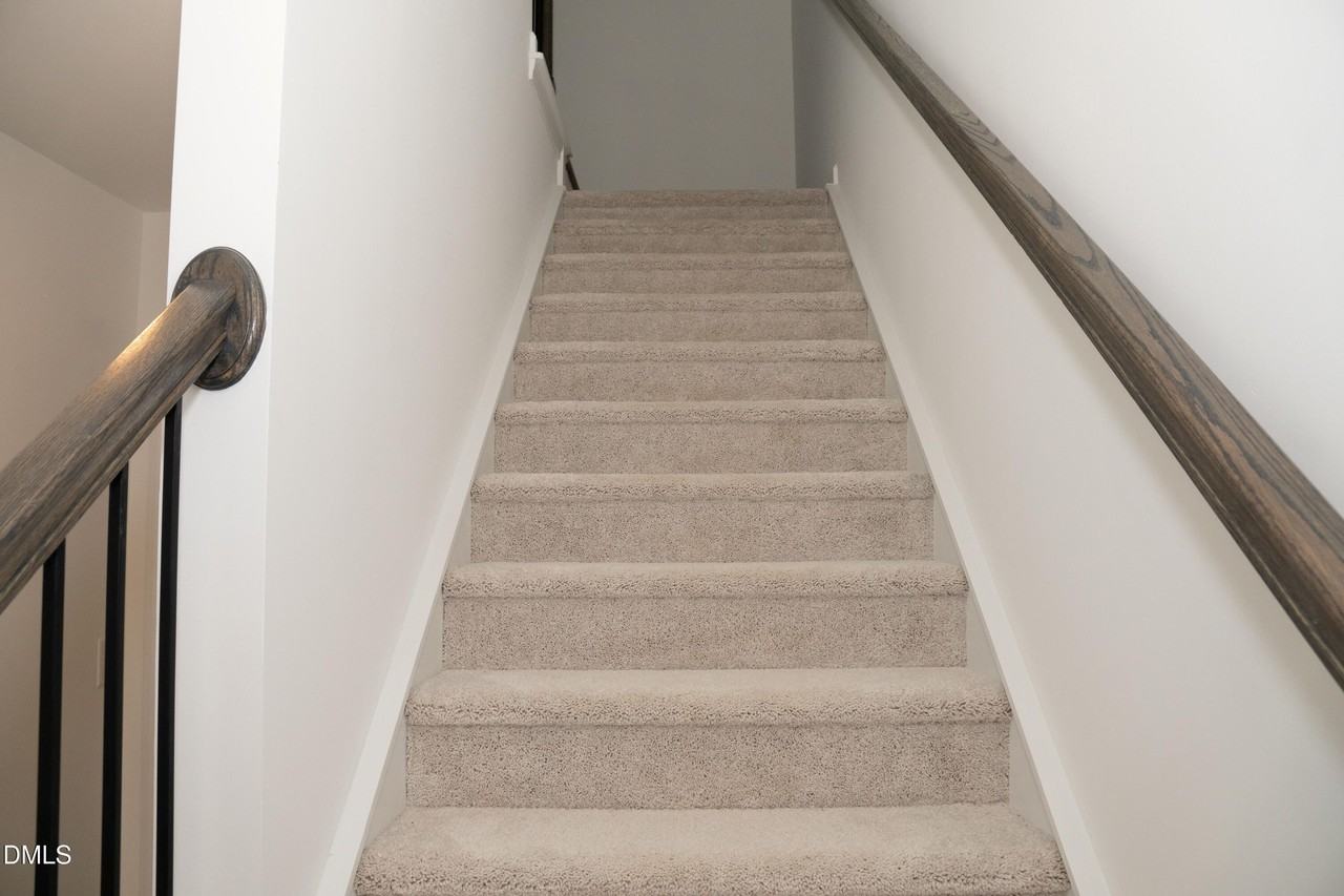 3304 Gypsum Drive - Photo 6 of 11