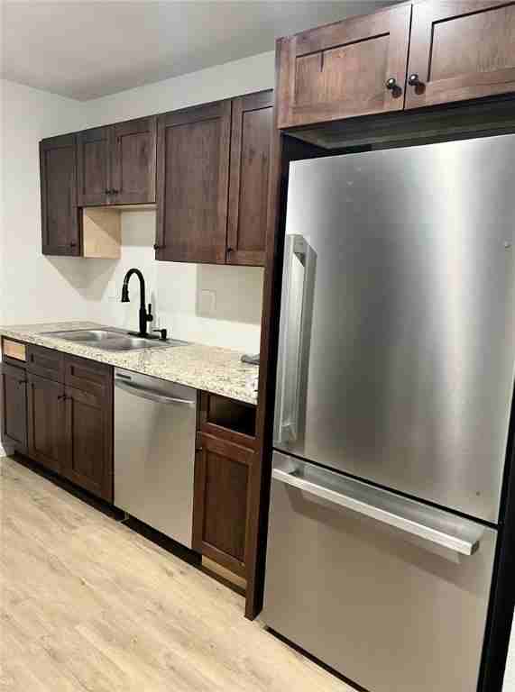 192 Palm Ave - Photo 3 of 9