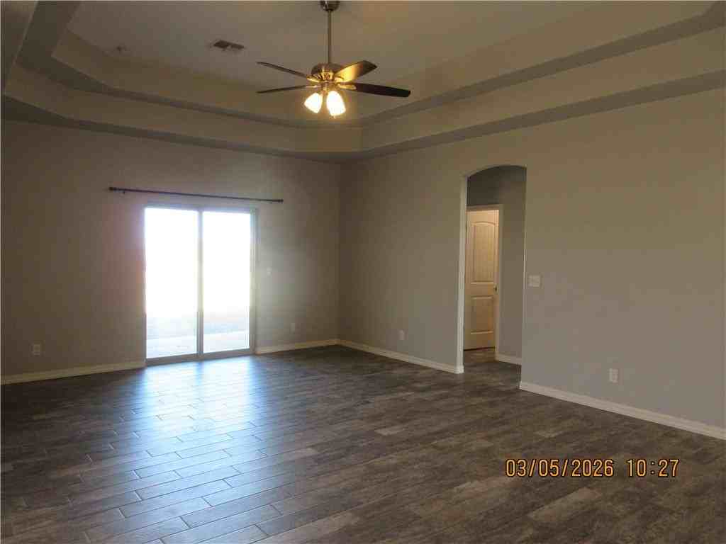 10113 N Black Boot Dr - Photo 2 of 12