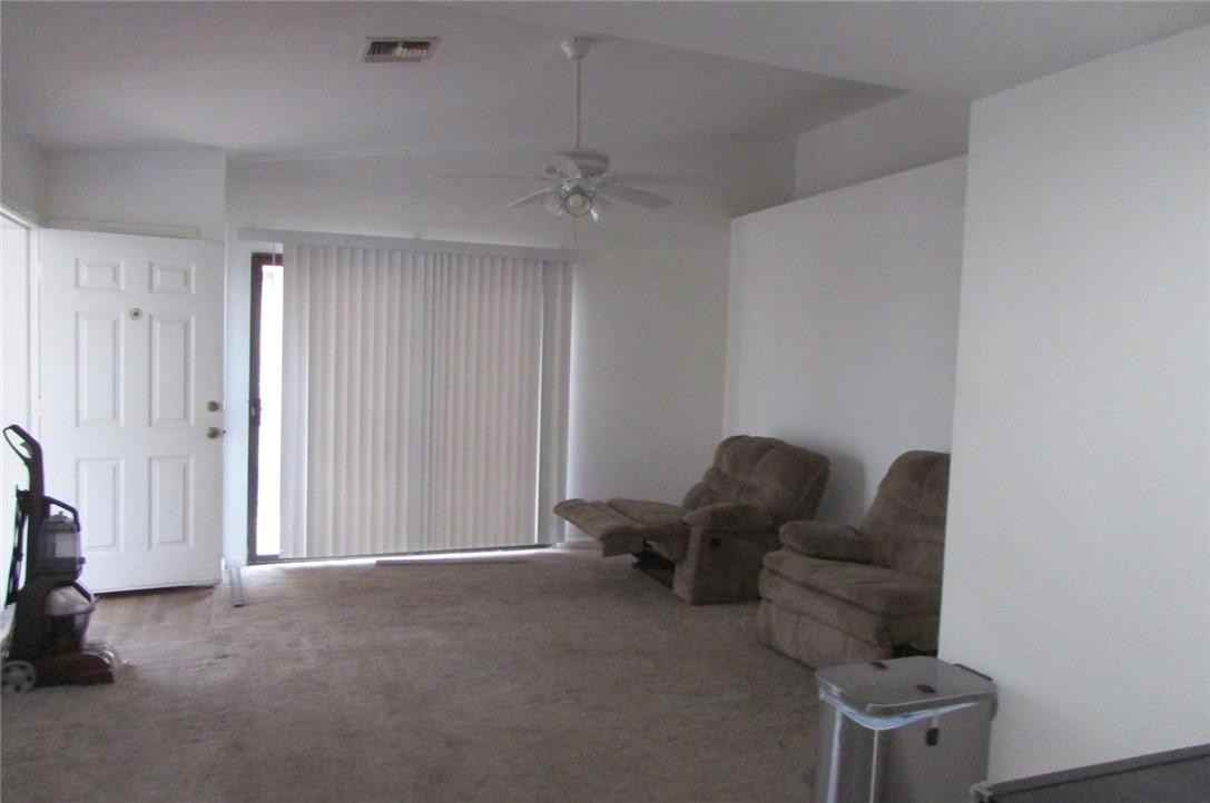 2440 Lakeside Dr - Photo 3 of 12
