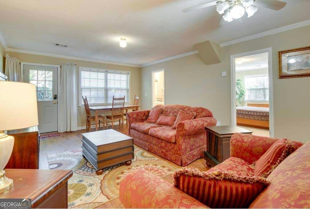 1030 Fountain Glen Dr - Photo 5 of 6