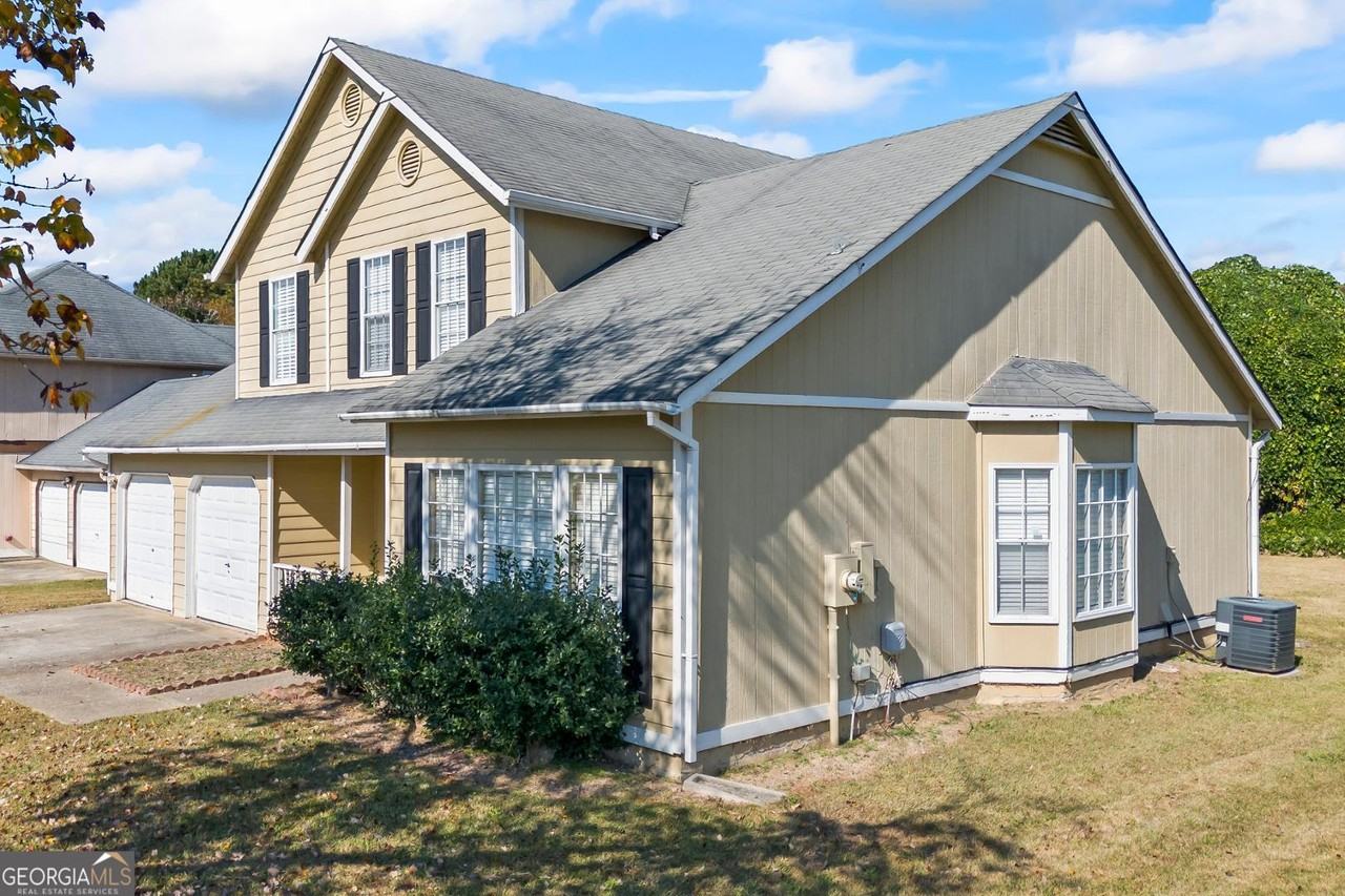 399 Thomas Downs Way - Photo 3 of 21