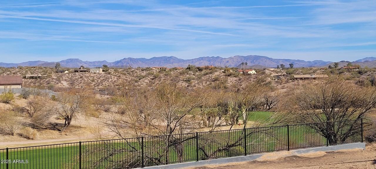 1870 Broken Arrow Dr - Photo 2 of 14