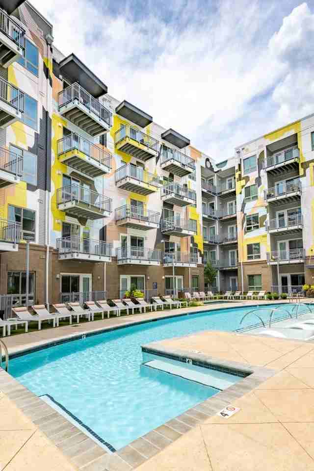 3615 Tryclan Dr - Photo 4 of 28