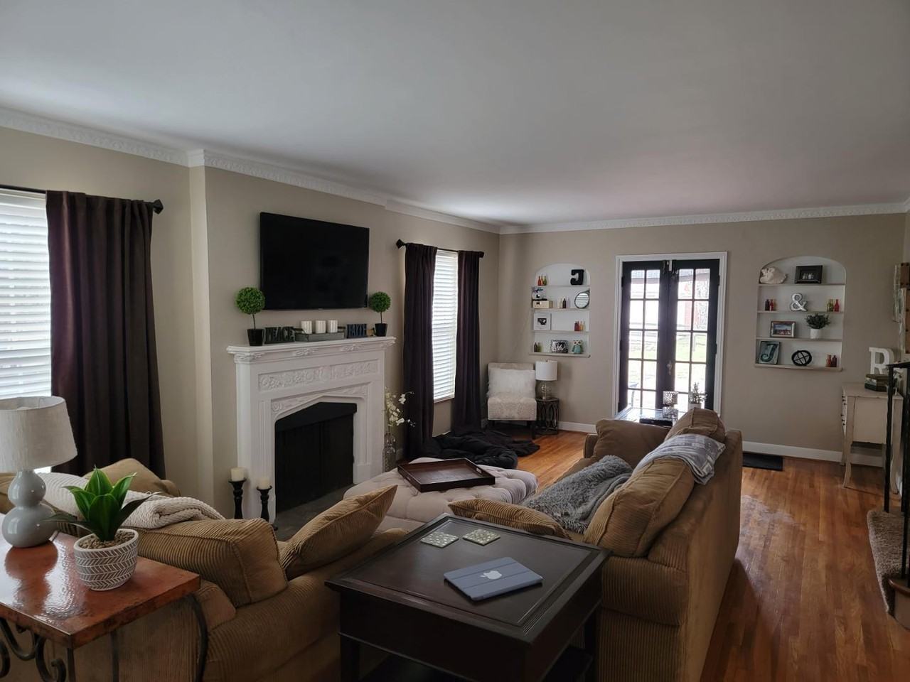 2673 Middlesex Dr - Photo 3 of 30