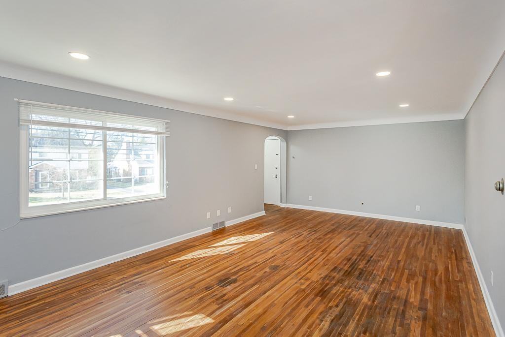 3926 Indian Rd #4 - Photo 7 of 24