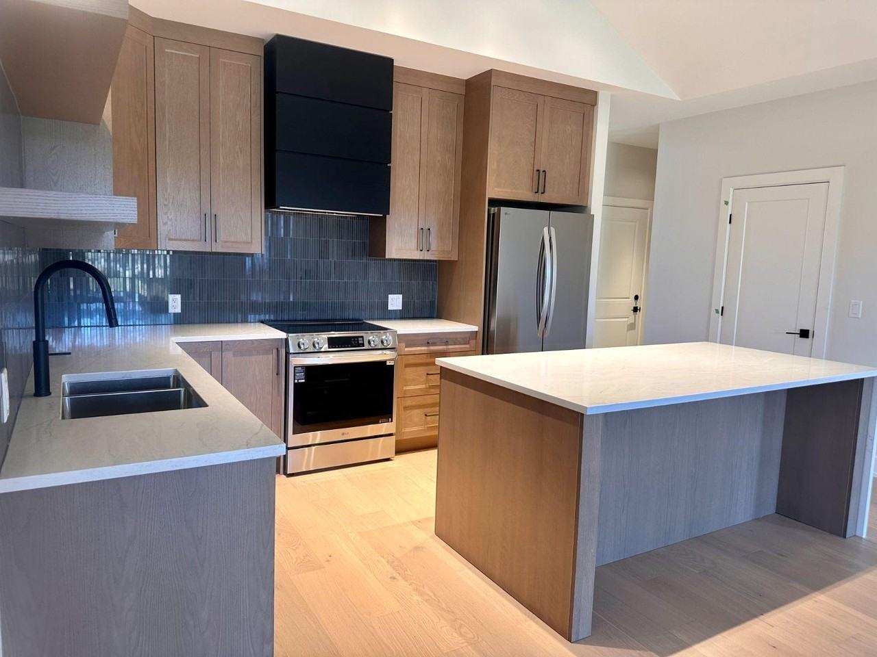 300 Hilversum Lane - Photo 6 of 12