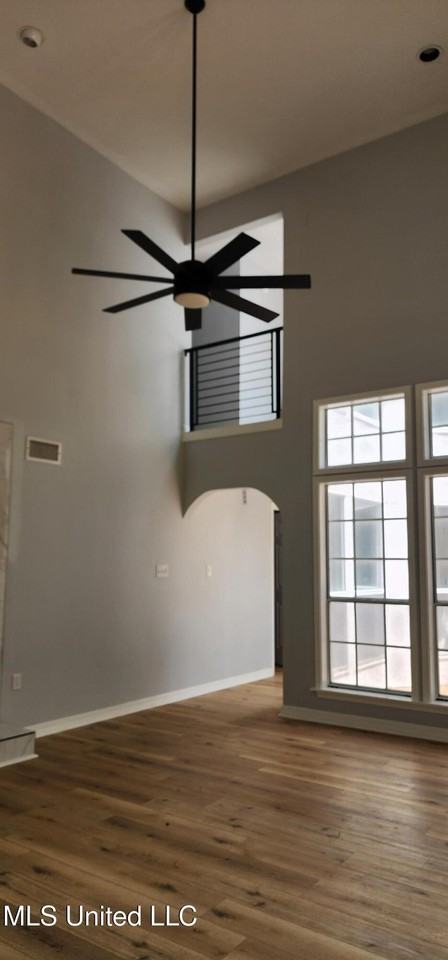 273 Springwood Dr - Photo 6 of 20