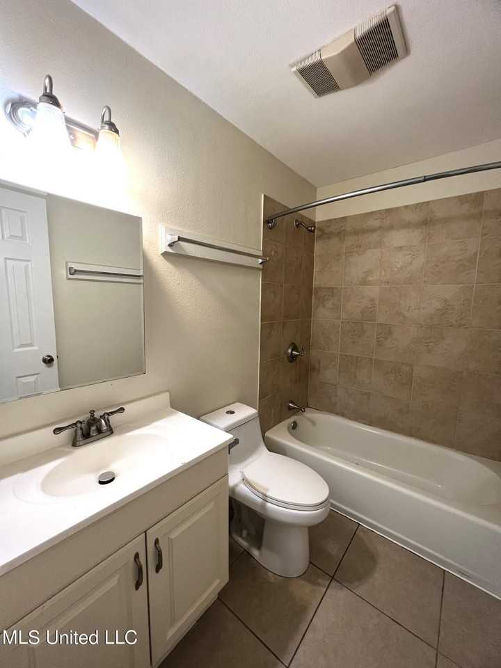 3401 54th Ave - Photo 5 of 7