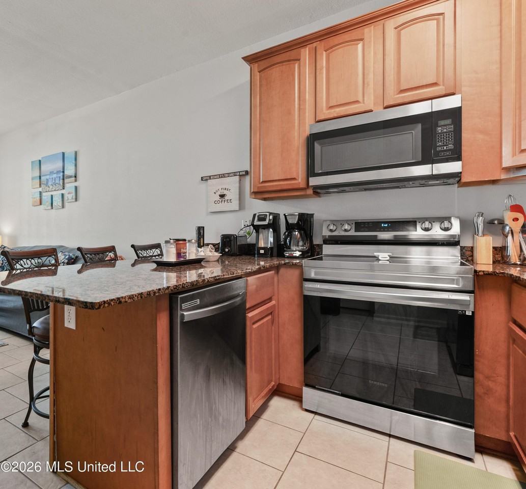 1270 Century Oaks Dr - Photo 7 of 21