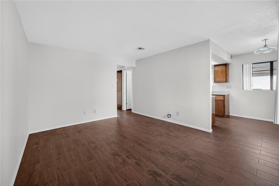 3659 Wendell Ave - Photo 4 of 15