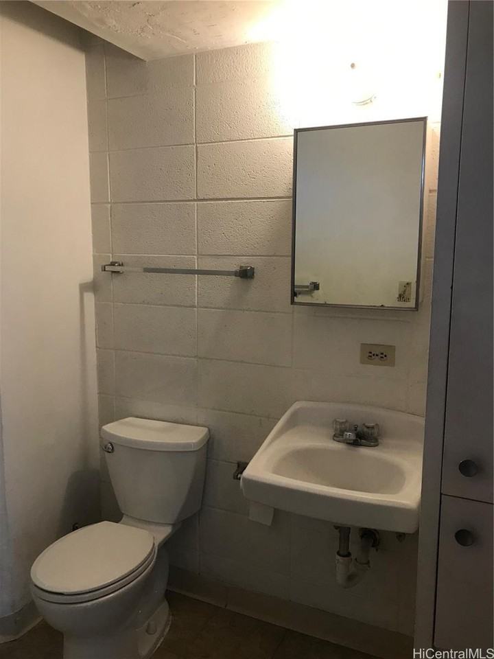 1409 Kinau St - Photo 5 of 6