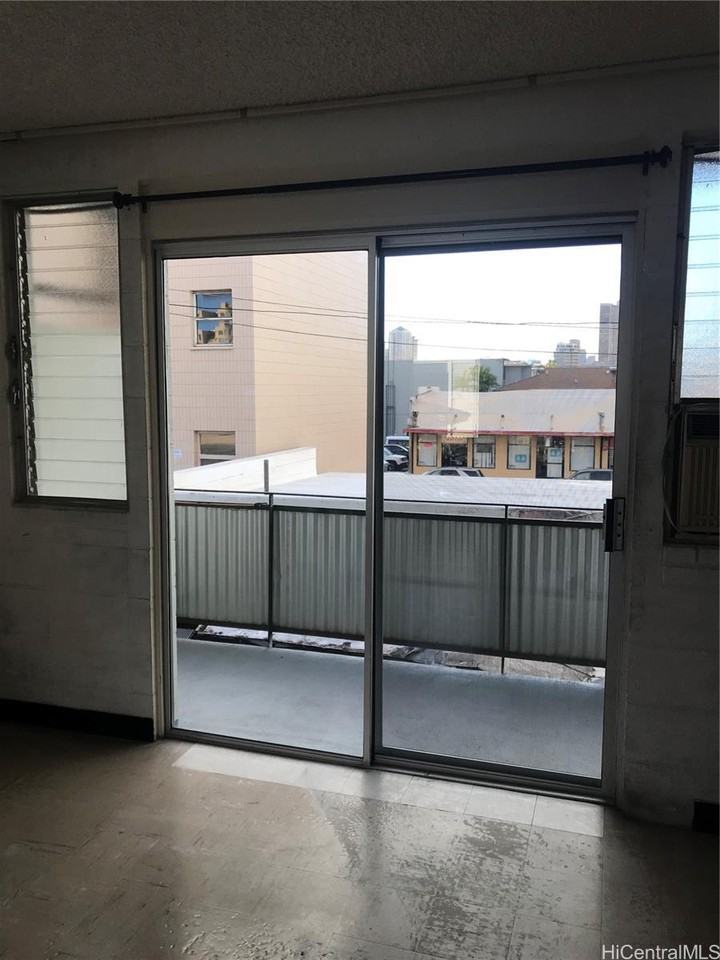 1409 Kinau St - Photo 6 of 6