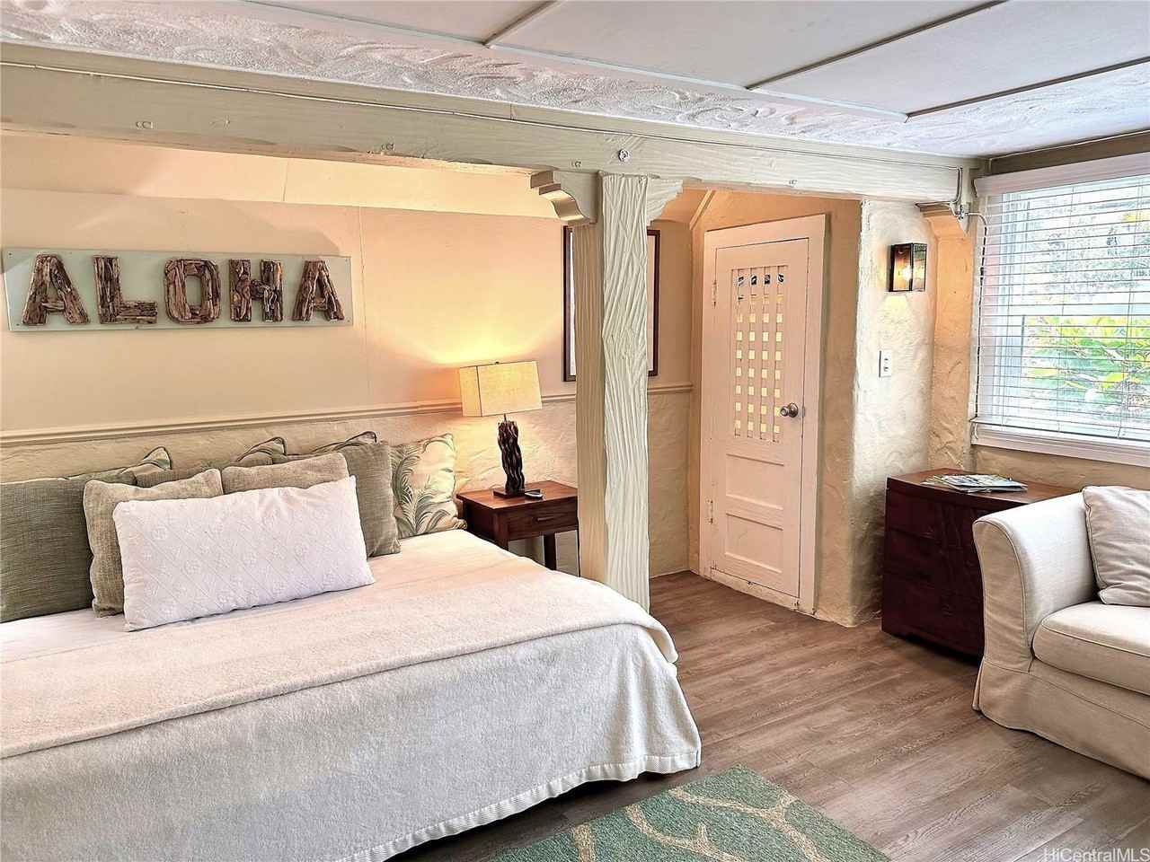 3023 Kalakaua Ave - Photo 3 of 19