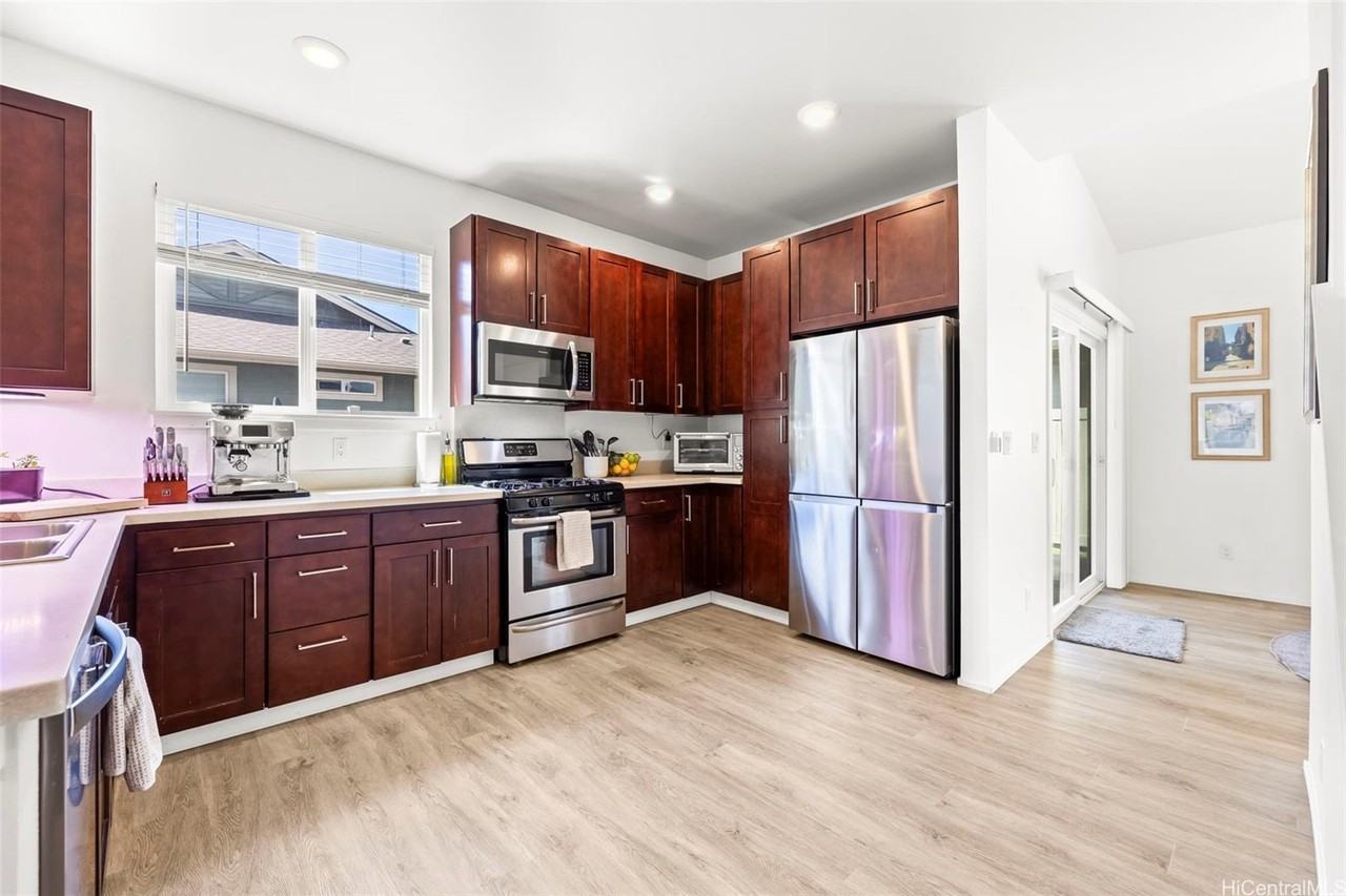 Ha St #908 - Photo 2 of 25