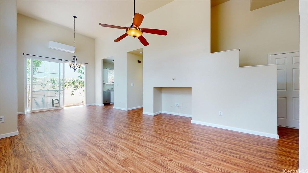 91-1017 Wahinoho St - Photo 3 of 25