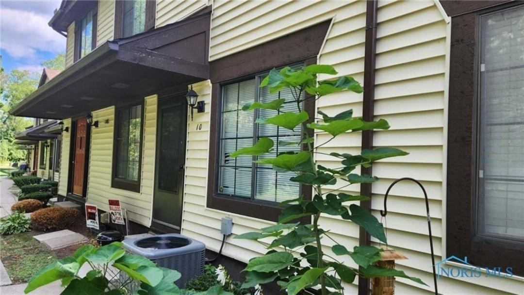 4515 W Bancroft St #9-10 - Photo 3 of 18