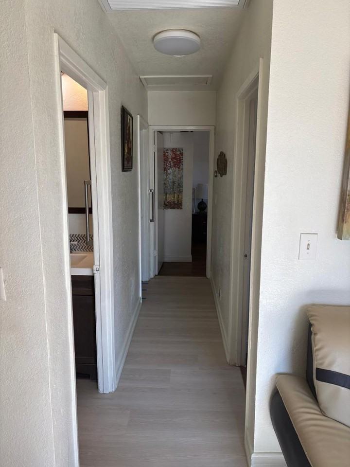 905 N 4th St - Photo 4 of 9