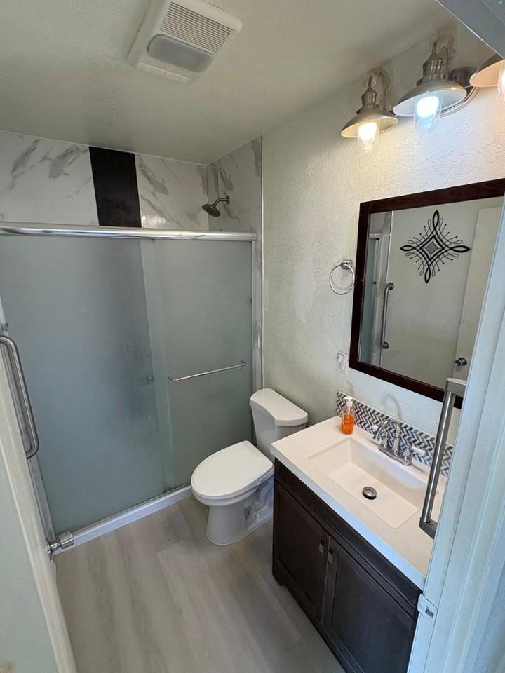 905 N 4th St - Photo 7 of 9