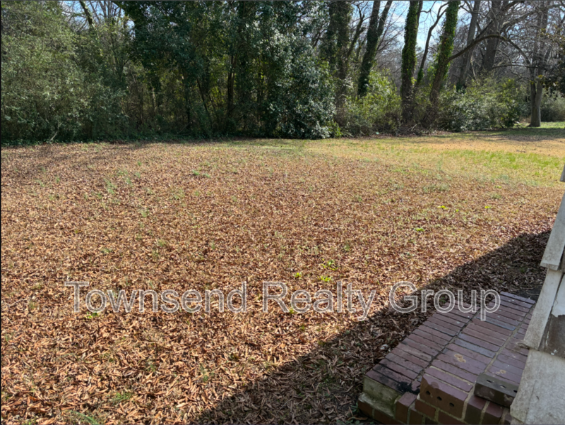 2181 Culp Cir - Photo 2 of 10