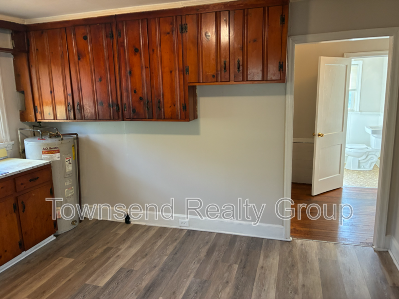 2181 Culp Cir - Photo 5 of 10