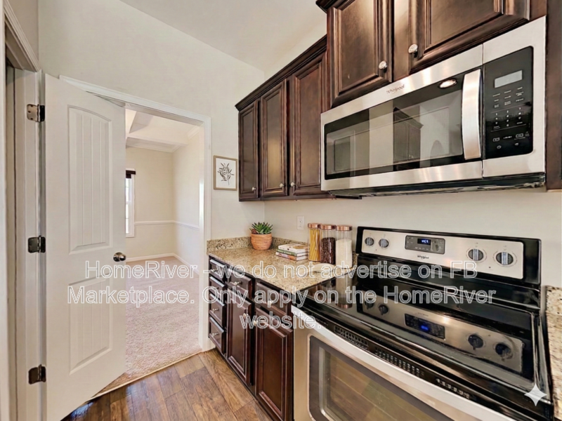 2692 Old Field Rd - Photo 4 of 17