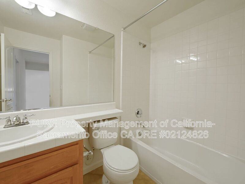 2011 Misty Meadow Dr - Photo 5 of 37