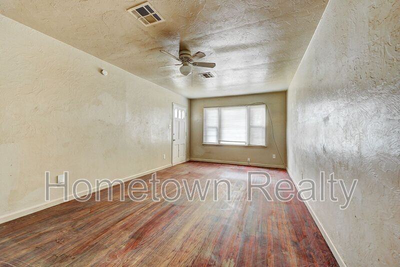 410 E Steed Dr - Photo 3 of 34